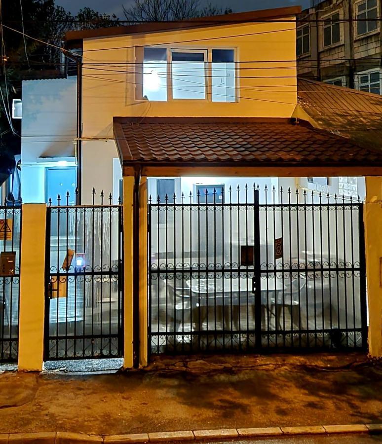 Hostel Monument Bukareszt Zewnętrze zdjęcie
